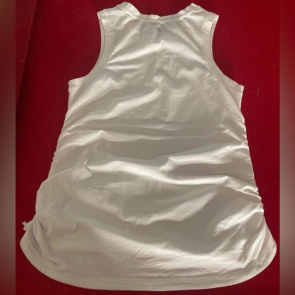 White Apana tank - Picture 4 of 4